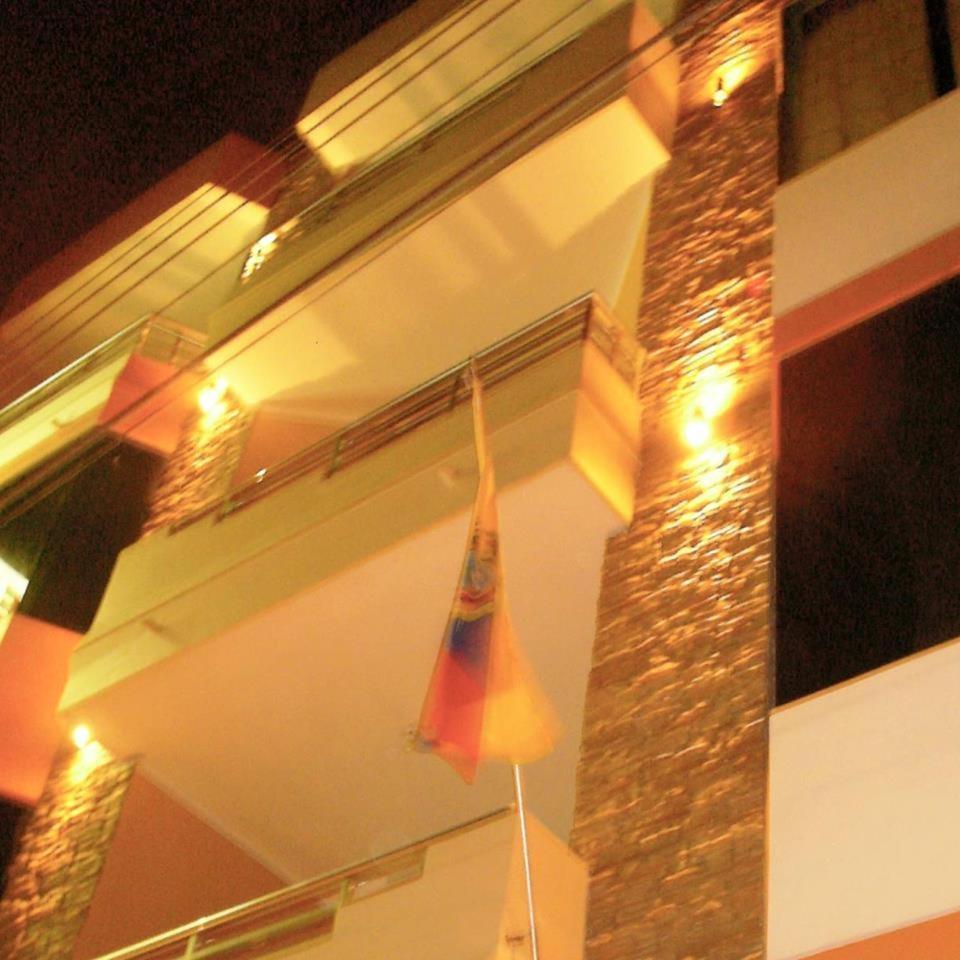 Vallejo Hotel Huaquillas Exterior photo